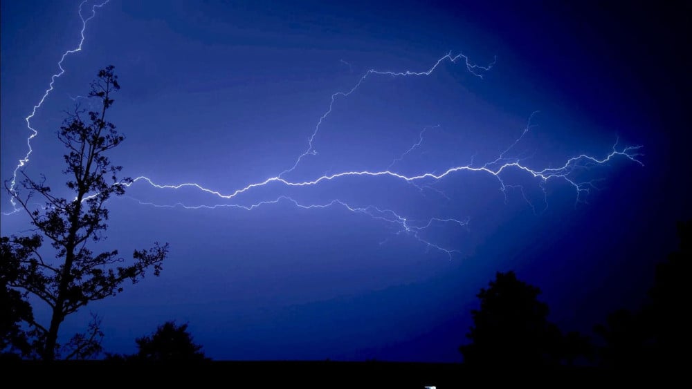 In beeld: zo trok bliksemstorm over Amsterdam