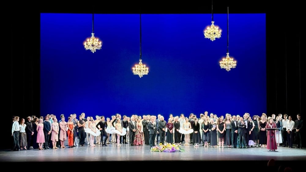 Vertrekkend directeur Ted Brandsen geëerd met Zilveren Medaille op gala-avond Nationale Ballet