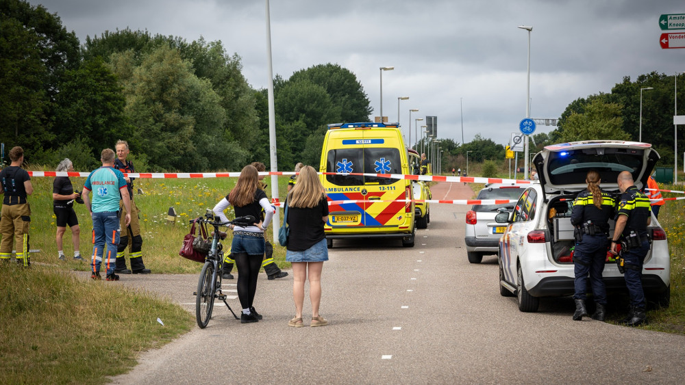 Wielrenner gewond bij aanrijding met auto in Sloterdijk