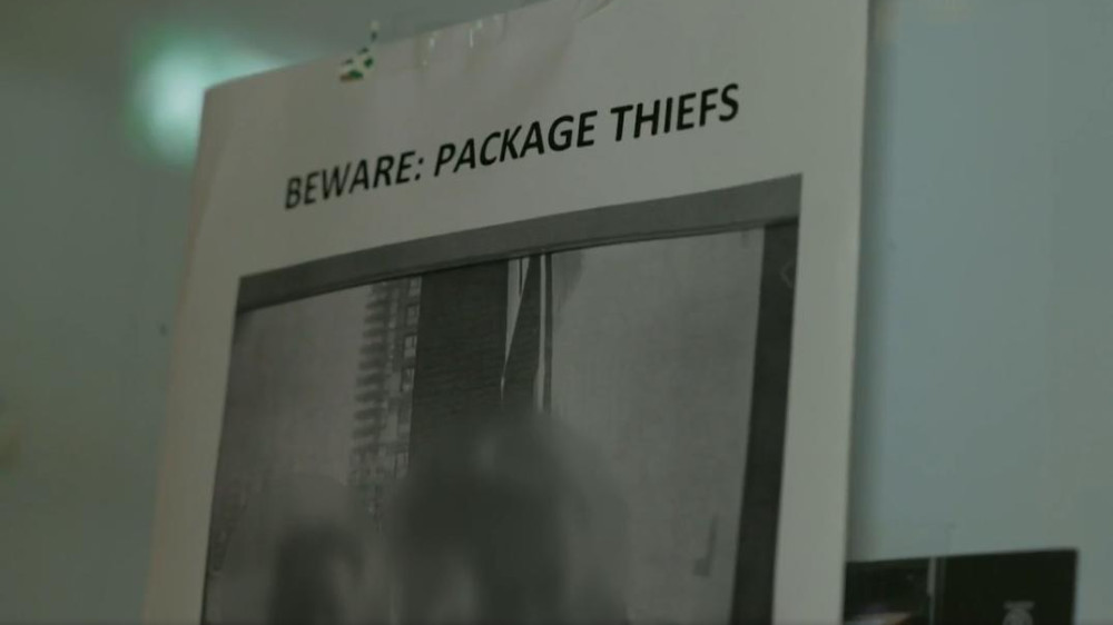 More reports of stolen packages: Thieves just walk right into the hallway