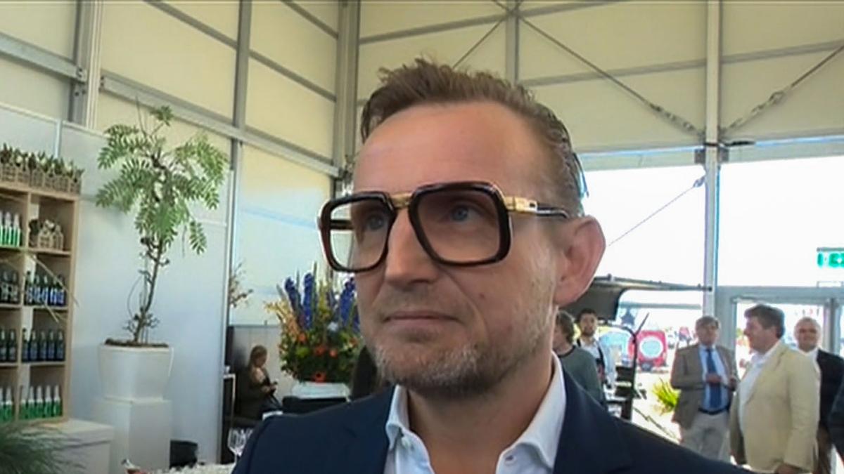 Pandjesbaas prins Bernhard verkoopt al zijn vastgoed en andere zakelijke belangen