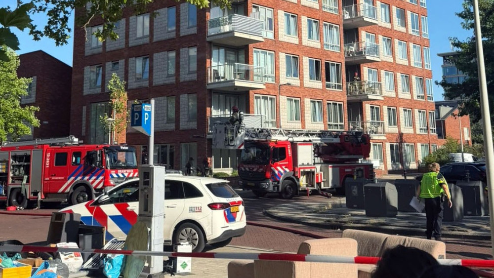Vermoedelijk explosief op tweede etage in woning Henri Dunantstraat in Staalmanbuurt
