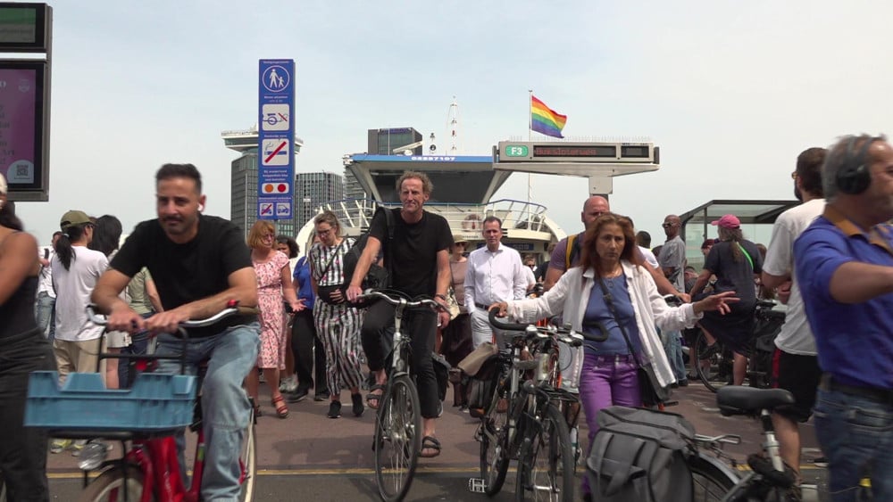 Minder ponten tijdens Pride morgen: GVB krijgt rooster niet rond