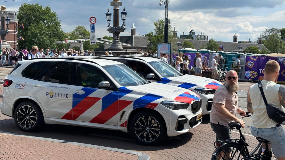Meer politie te zien tijdens Canal Parade: "Ben er blij mee"