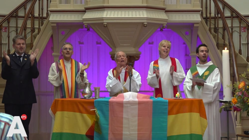 Pride-kerkdienst nog altijd nodig: "Ik droeg een kogelvrij vest bij mijn bisschopswijding"