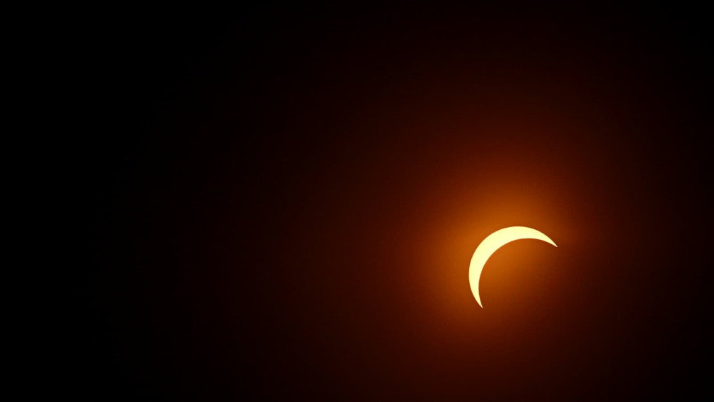 Liveblog: zonsverduistering voorbij, kijk hier hoe die verliep