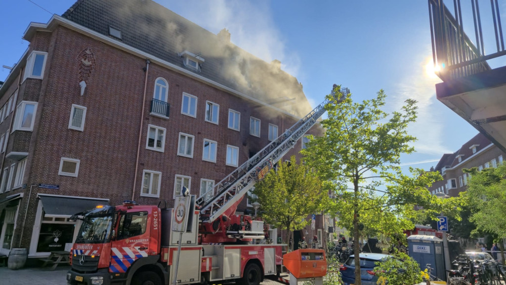 Woning onbewoonbaar na uitslaande brand aan Rietwijkerstraat
