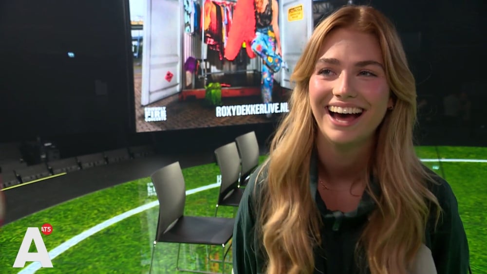 Amsterdam's Roxy Dekker becomes first Dutch solo female artist to play the Arena: "Bizarre"