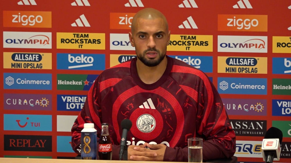 Debutant Amrabat na overtreding Van Bommel: "Denk ook dat het rood was"