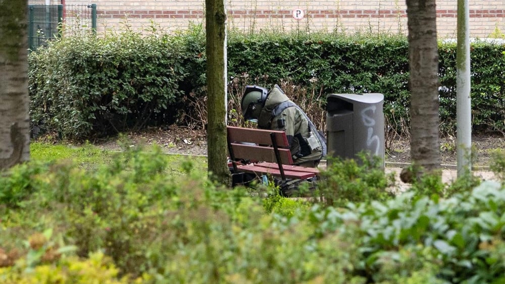 Explosieven Opruimingsdienst in Wildemanbuurt voor verdacht pakket