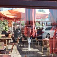 Man op terras werd vlak naast kinderwagen doodgeschoten; dit weten we nu