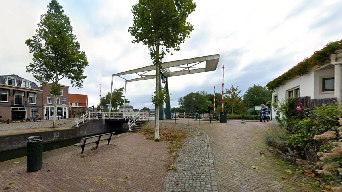 Weespers verrast en boos over plotselinge sluiting belangrijke brug