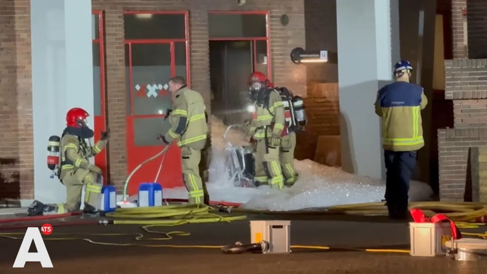 Kantoor Topsport Amsterdam onder laagje roet na brand, organisatie kan er half jaar niet in
