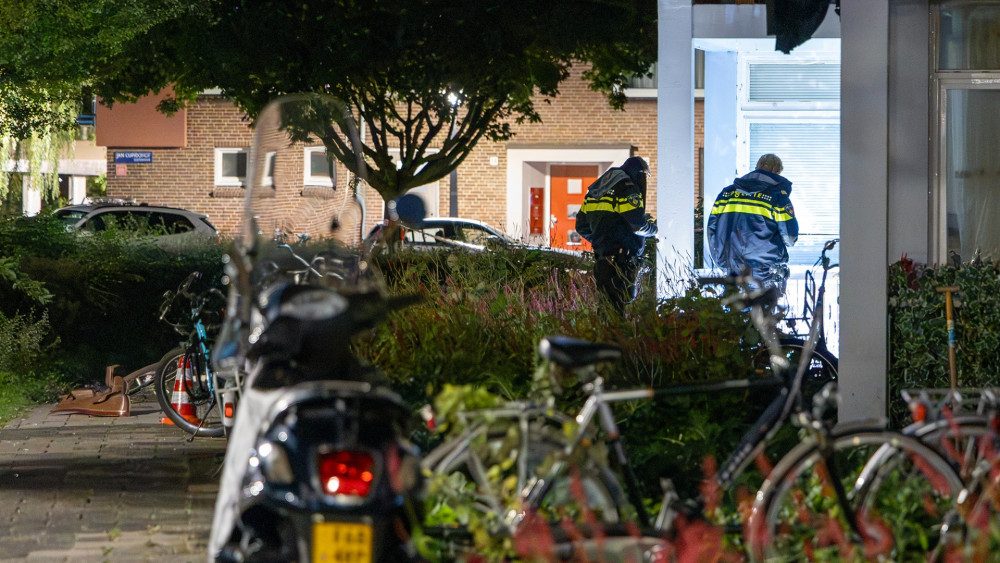 Gewonde door explosie bij flat in Slotermeer